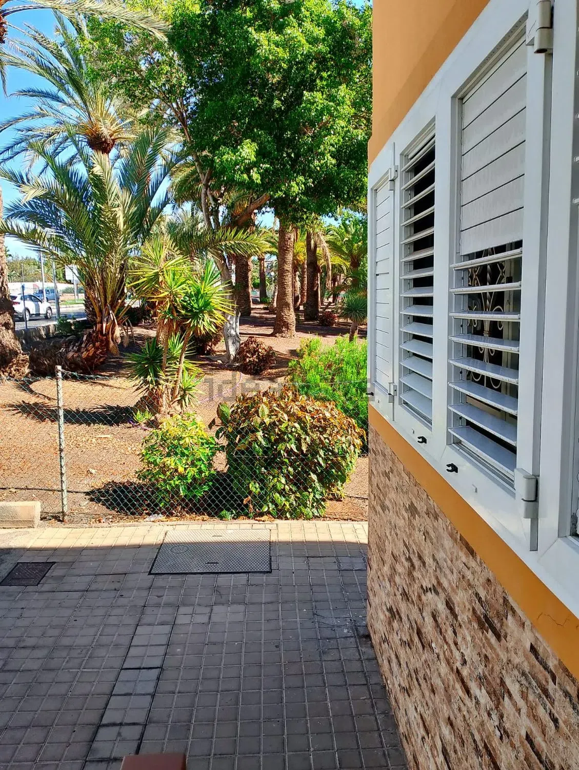 Chalet adosado en venta en avenida Alejandro del Castillo, 25