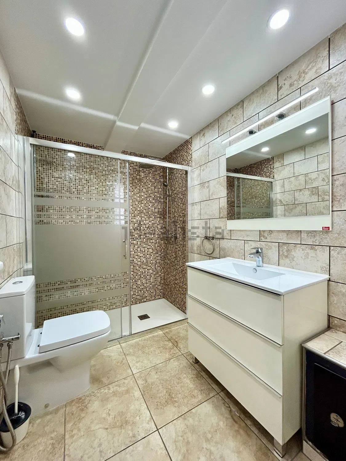 Chalet adosado en venta en avenida Alejandro del Castillo, 25 - Imagen 16